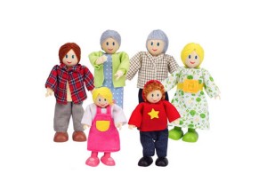 Дървени кукли семейство